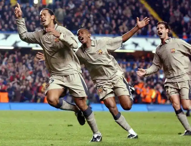 西超杯決賽皇馬1-3巴塞羅那 加維萊萬各一傳一射創紀錄 哈維執教巴薩首冠、隊史第14座西超杯冠軍.