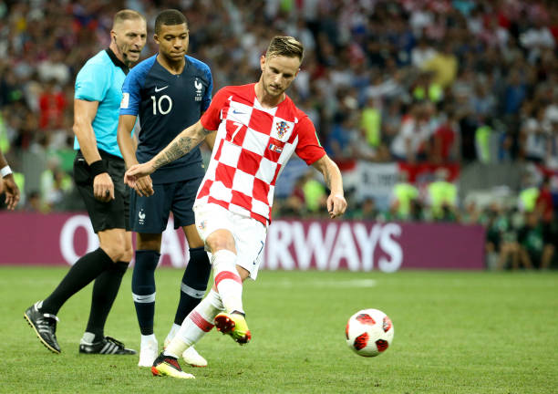 行至中段時 行至中段時